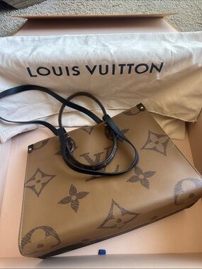 Louis Vuitton Tan Monogram Giant OnTheGo Tote with Black Straps